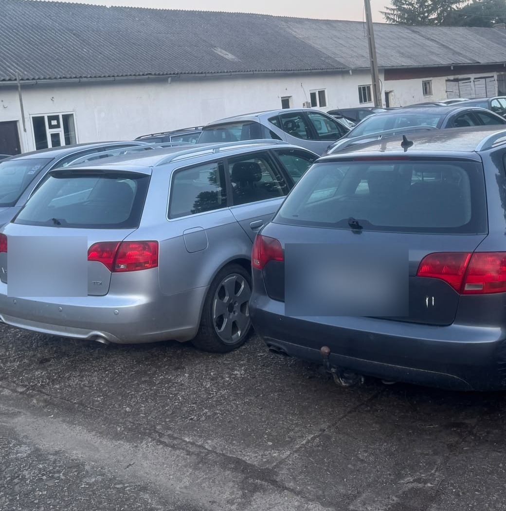 Audi A6 C6 Avant, argintiu, în parcul AutoResursa
